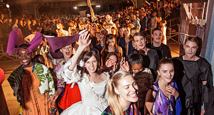 Bij de KABK Fashion Show in de Electriciteitsfabriek