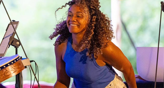 Winnaar Nienke Nasserian op Festival Wonderfeel
