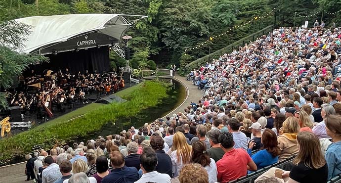 Fluweelzachte synergie van jazz en klassiek met nokvolle zalen. Sorry, strakke luchten