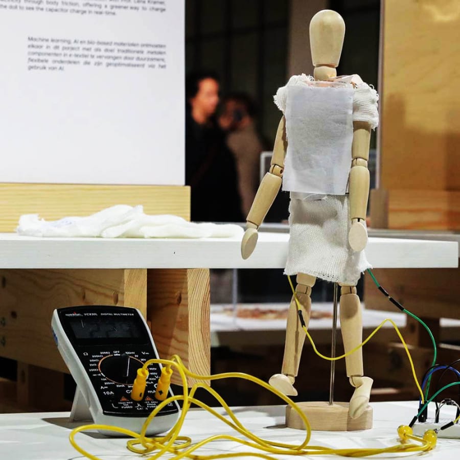 Windmolens die kunnen breien, levende doodskisten en biobased plastic van planten